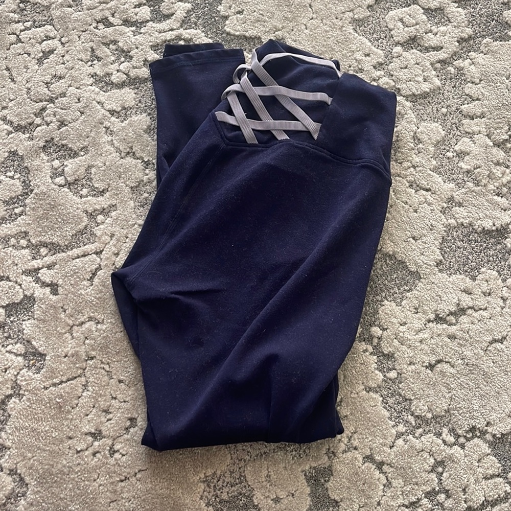 Fabletics navy full length leggings size small